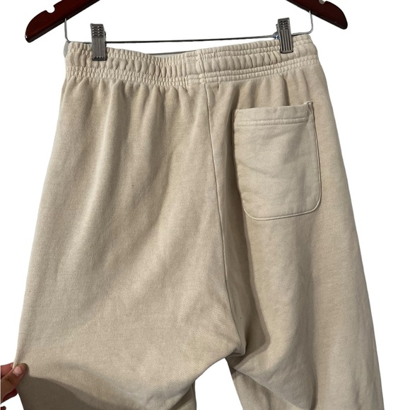 JOHN ELLIOT Men’s Loose Stitch Beige Joggers Sweats - Picture 12 of 13